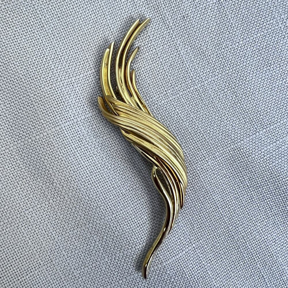 Gold Brooc Lapel Pin Costume Jewelry Modern Long Career Accessory Unisex